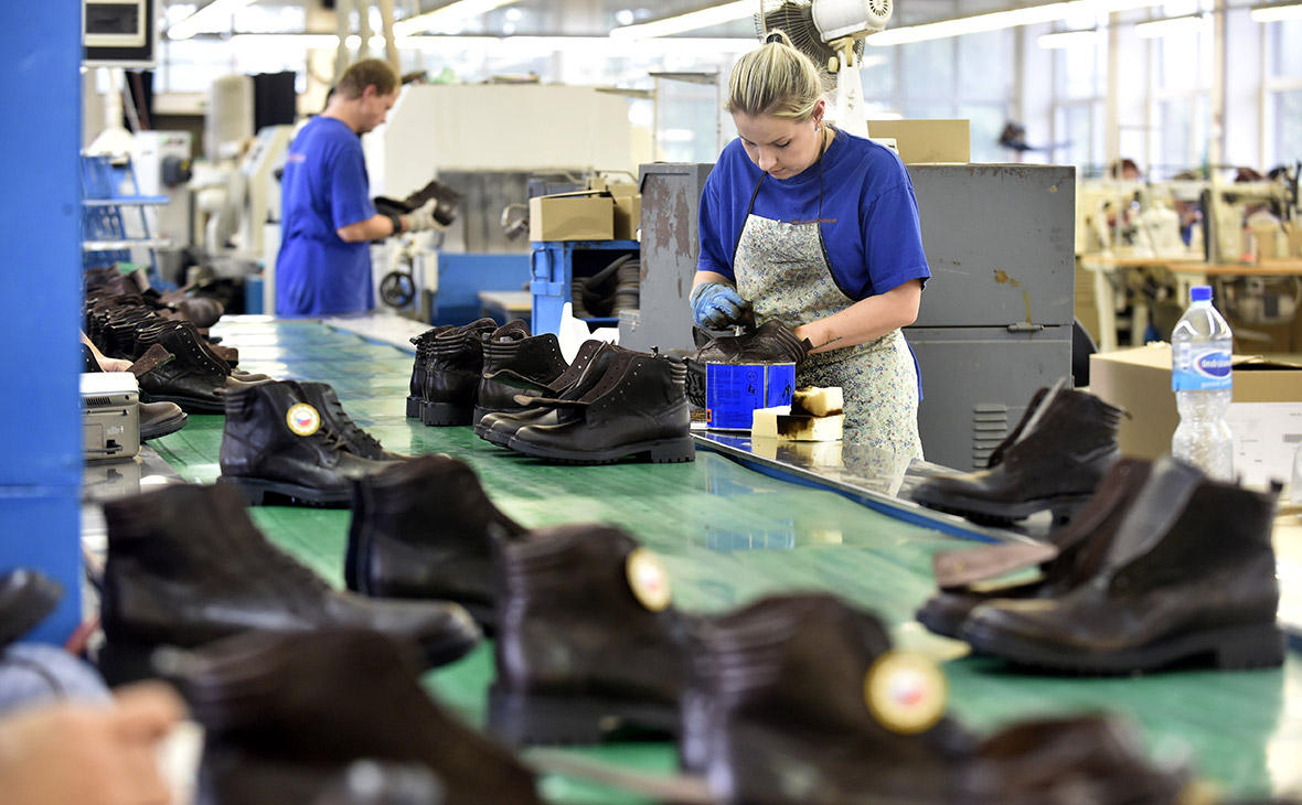 В Новороссийске обувная фабрика идет к банкротству