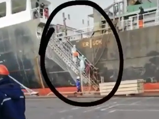 В Новороссийске с судна эвакуировали больного китайца