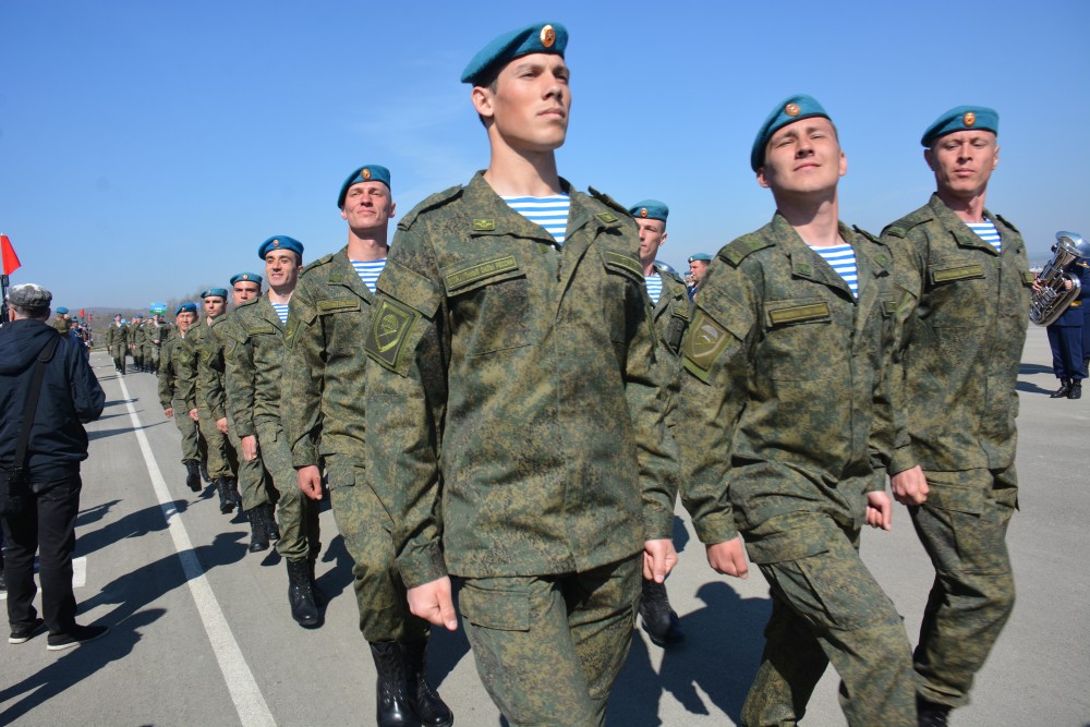 Новороссийские бойцы «крылатой пехоты» отправились в дальний поход