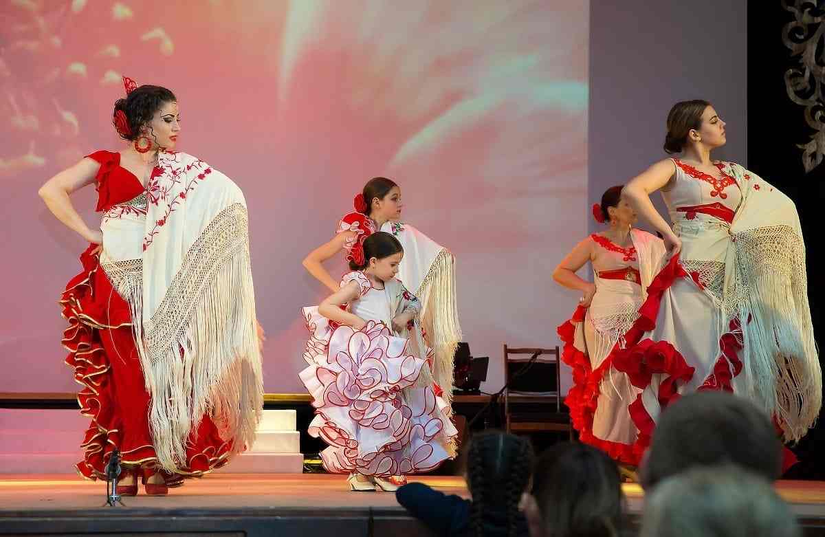 Испанские танцы запали новороссийцам в душу