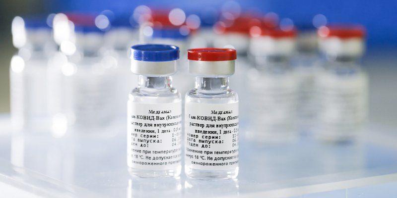 Ведущий инфекционист России рассказал о противопоказаниях для вакцинации от COVID-19