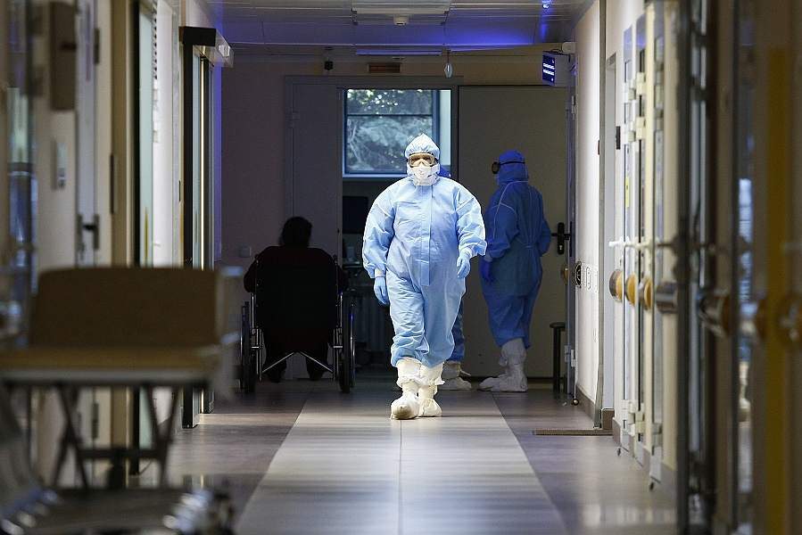 В Краснодарском крае уже почти сотня больных «омикроном»