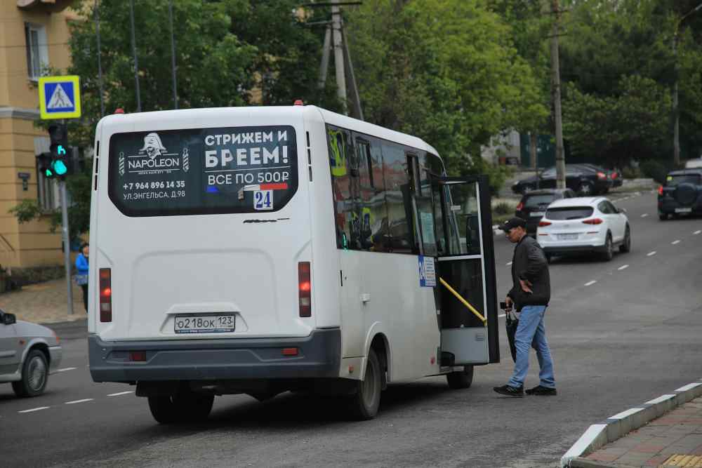В Новороссийске на 5 рублей подорожает билет на проезд в муниципальных автобусах