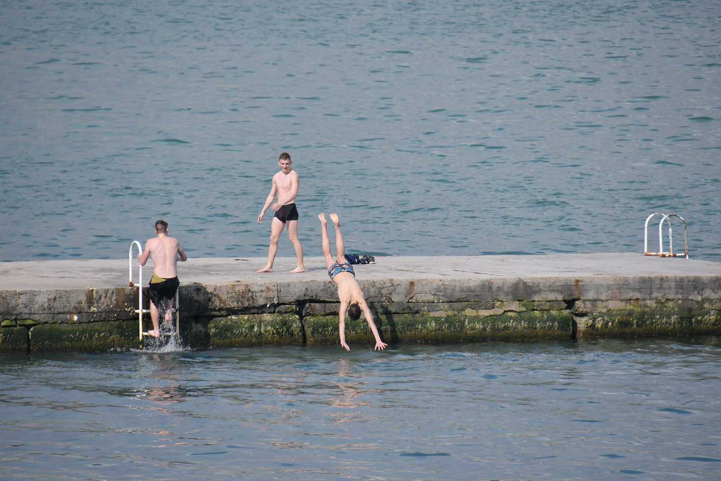 Новороссийские депутаты заинтересовались, где можно купаться