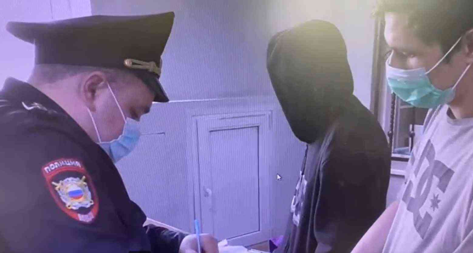 В Новороссийске полиция поймала уличных «художников»