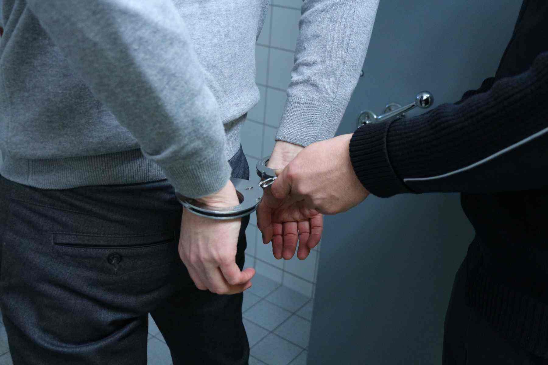 В Новороссийске арестовали иностранца-наркосбытчика