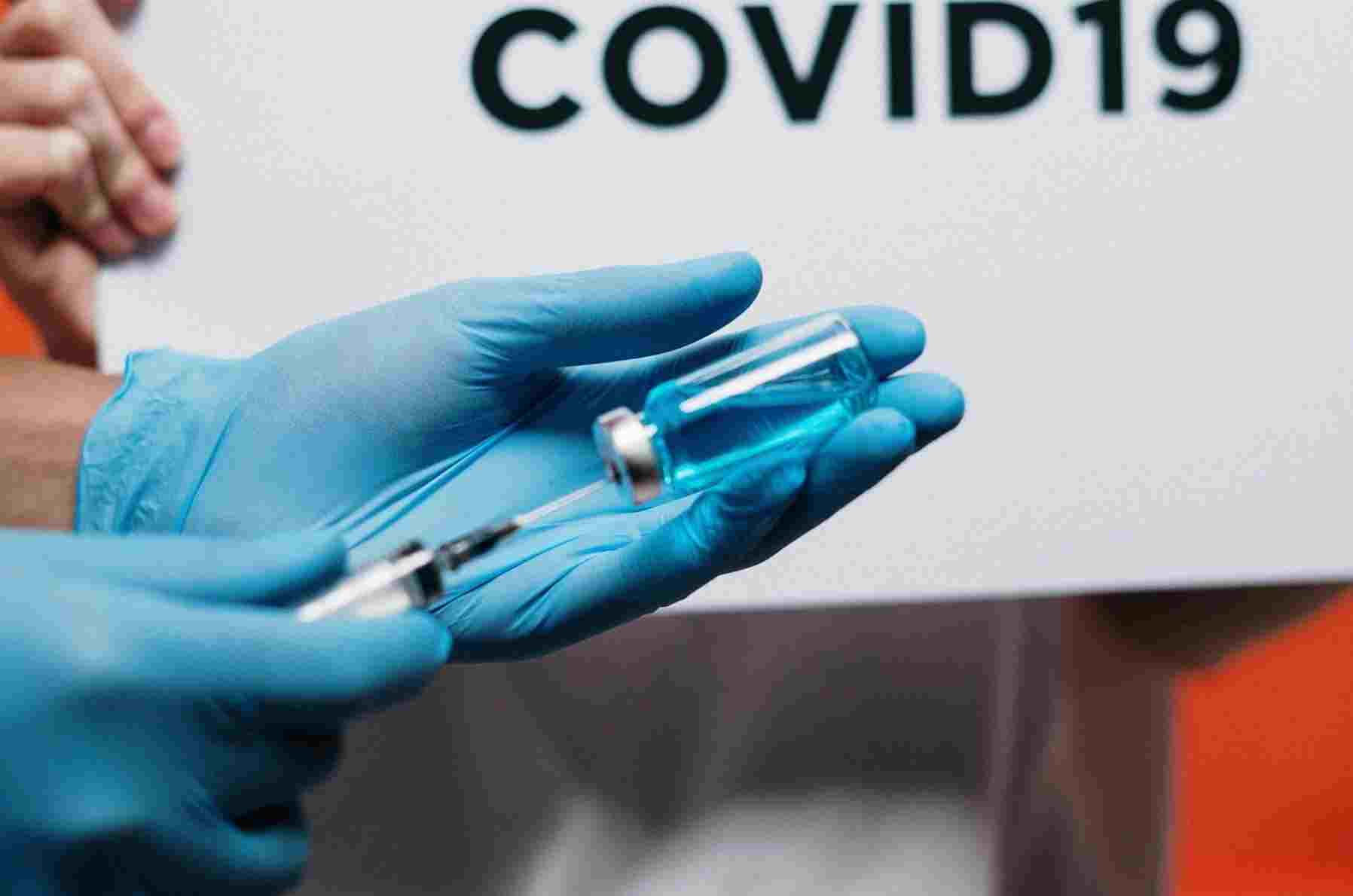 Пандемия коронавируса завершилась. Прививки новороссийцам всё ещё нужны?