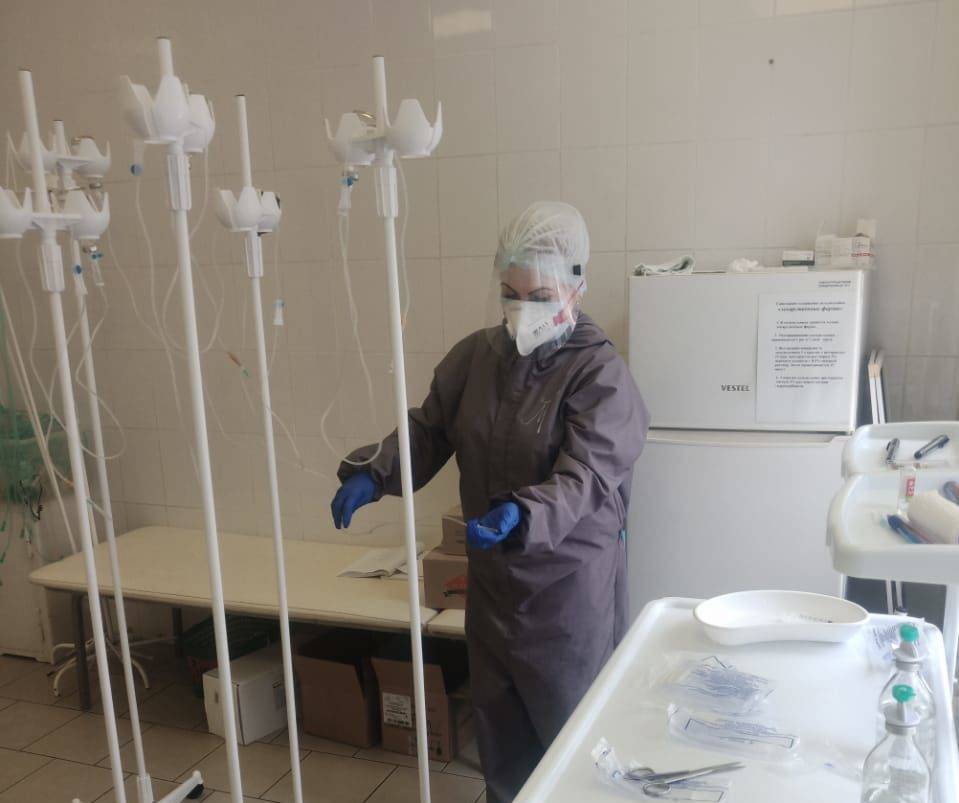 Главный врач инфекционной больницы №3 Новороссийска рассказала всю правду про новый штамм коронавируса
