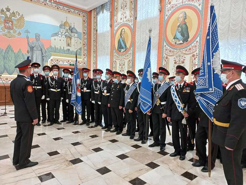 3 000 000 получит Новороссийский казачий кадетский корпус. Он — лучший в стране