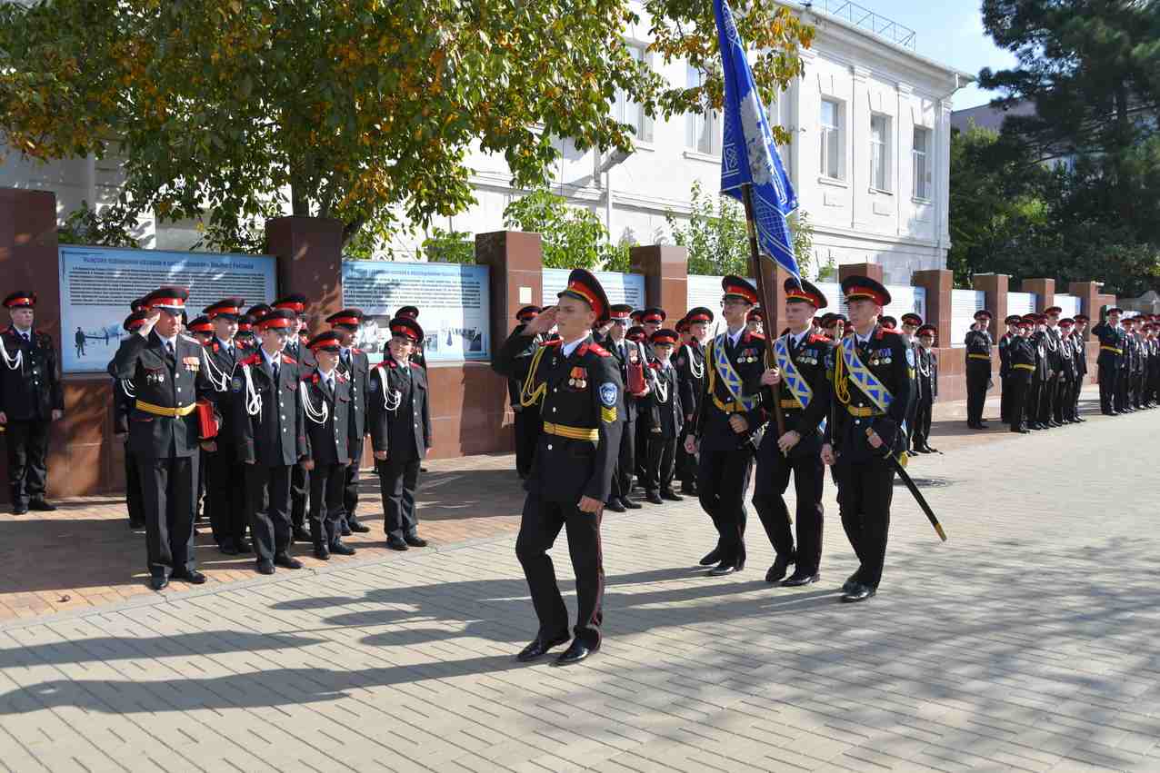 В Новороссийске клятву кадетов казачьего корпуса приняли 63 новобранца