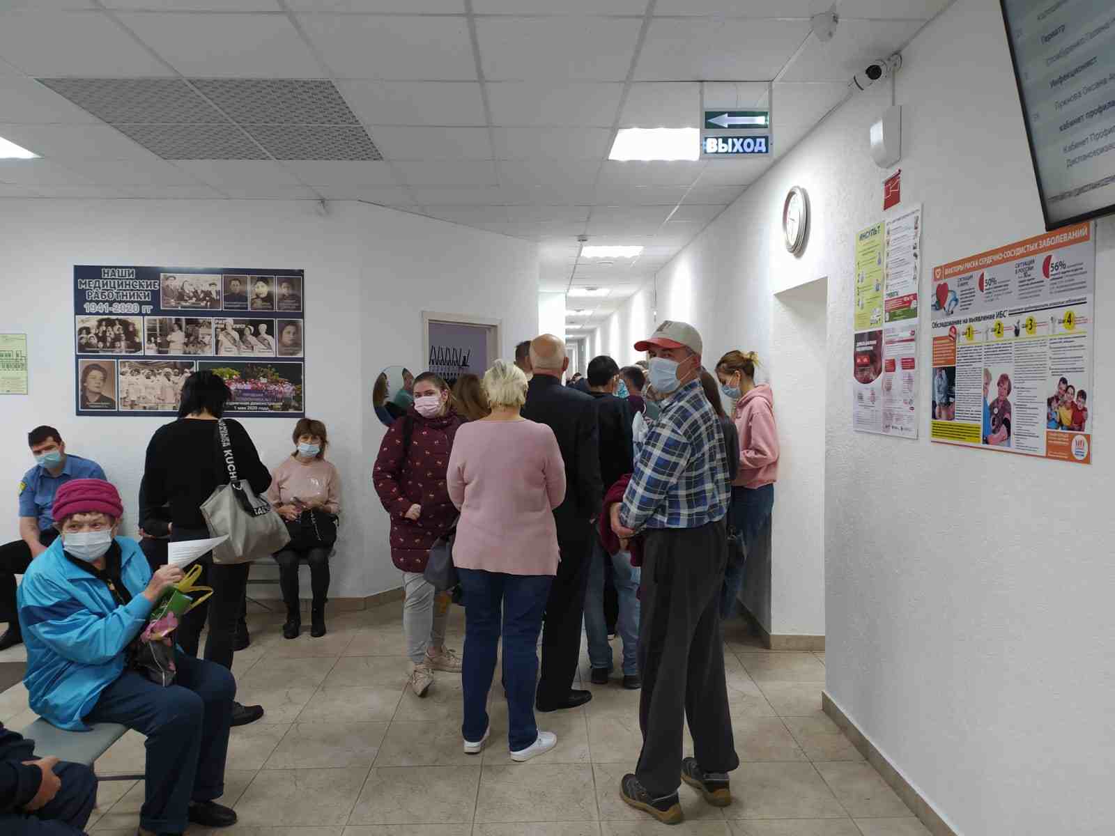Коронавирус на Кубани пошел в рост. Край готов начать вакцинацию подростков