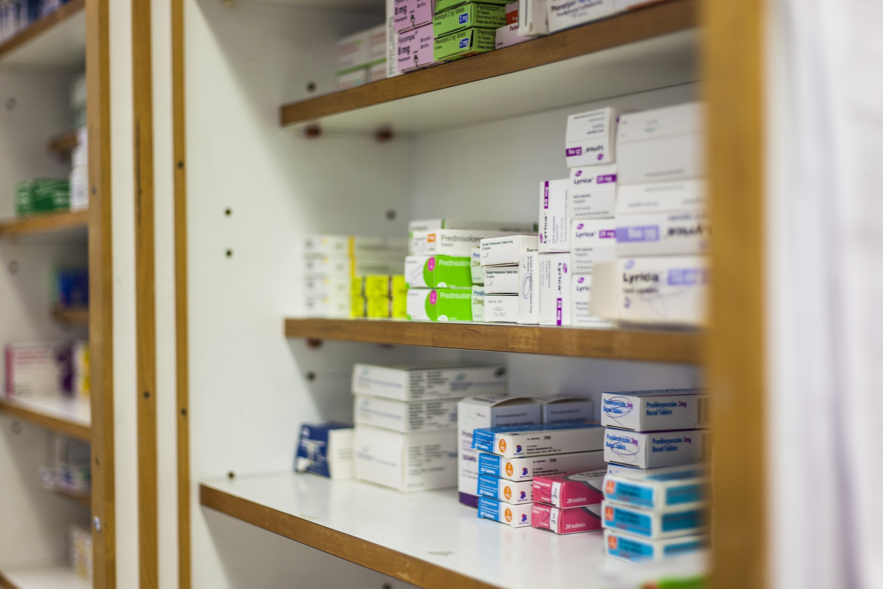 Для регулировки цен на лекарства в регионах планируют открывать государственные аптеки