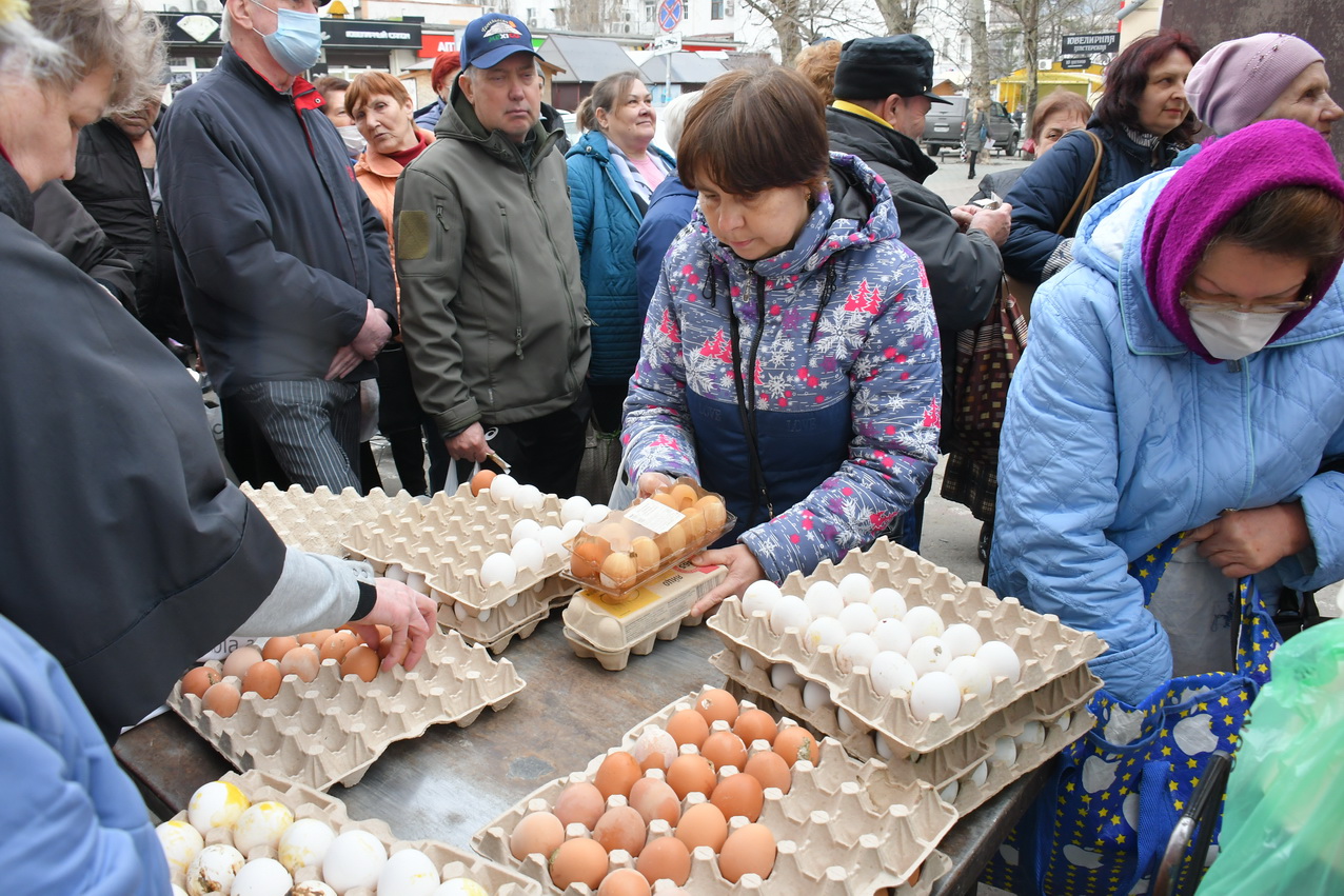 Обвал цен на яйца ждет жителей Новороссийска после Пасхи