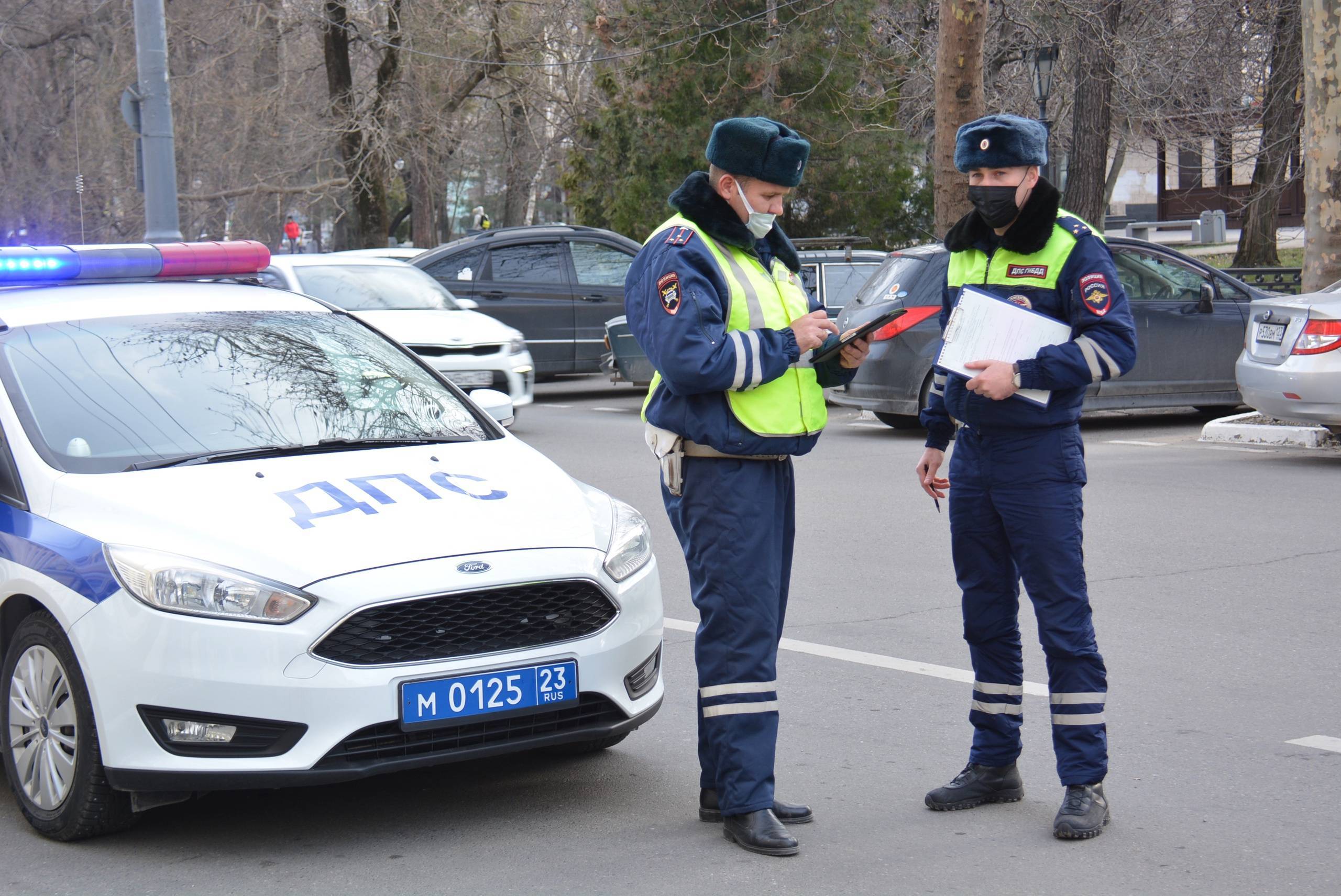 8 миллионов в бюджет Новороссийска заплатили нарушители правил парковки авто
