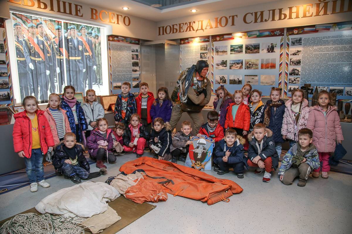 Новороссийские детсадовцы побывали в гостях в 7-й гвардейской десантно-штурмовой дивизии (горной)