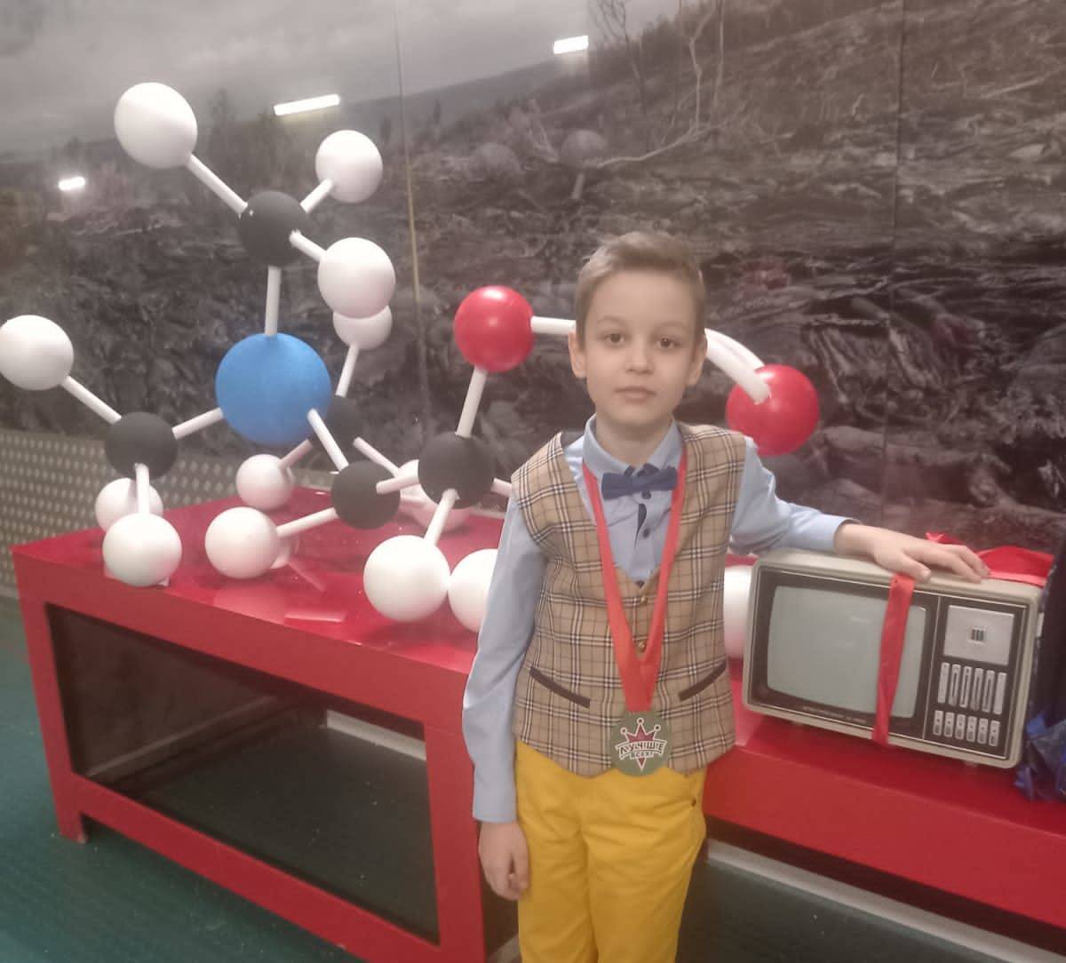 Новороссийский школьник, который стал «Лучше всех» на первом канале, собрал свой первый компьютер