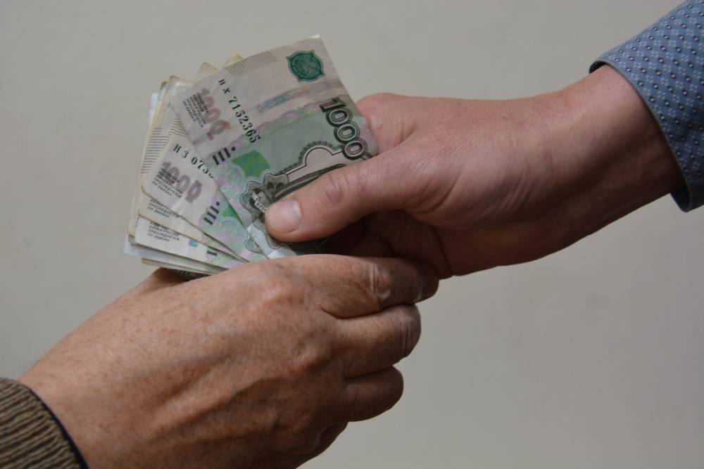 В Новороссийске расплатились с долгами по зарплате на 3,3 миллиона рублей