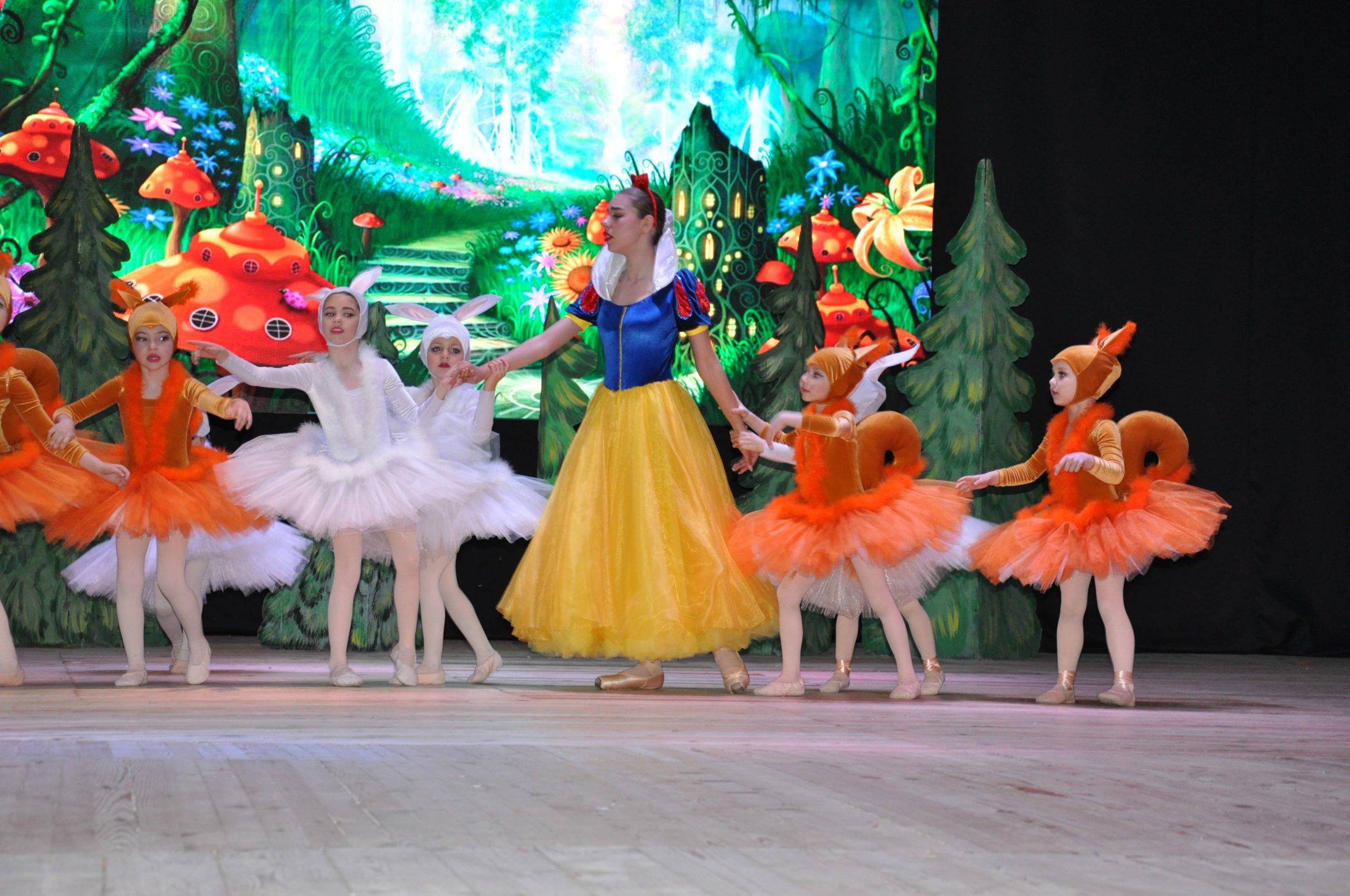 В Новороссийске прошёл спектакль, где Белоснежку оживили без «поцелюя»