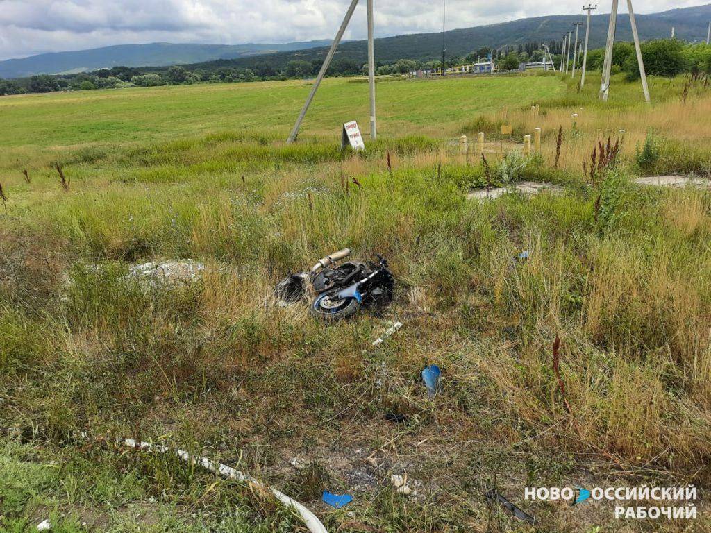 В Новороссийске от удара в ДТП горел мотоцикл | 28.06.2022 | Новороссийск -  БезФормата