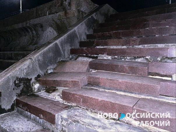 В Новороссийске отремонтируют лестницу к мемориалу «Малая Земля»