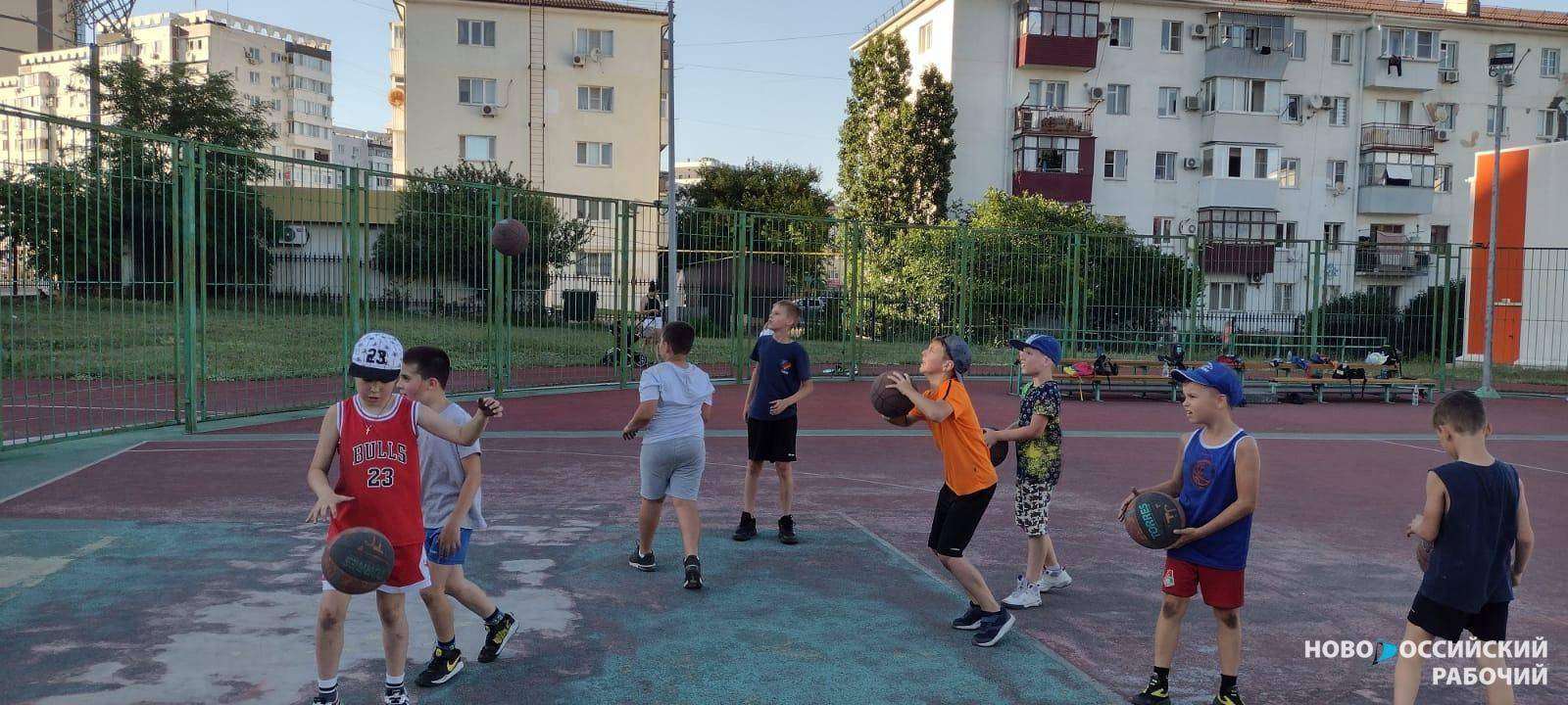 Игра в баскетбол добавит 5 сантиметров роста? Новороссийский тренер о байках, бесплатных тренировках и отсутствии спортзалов