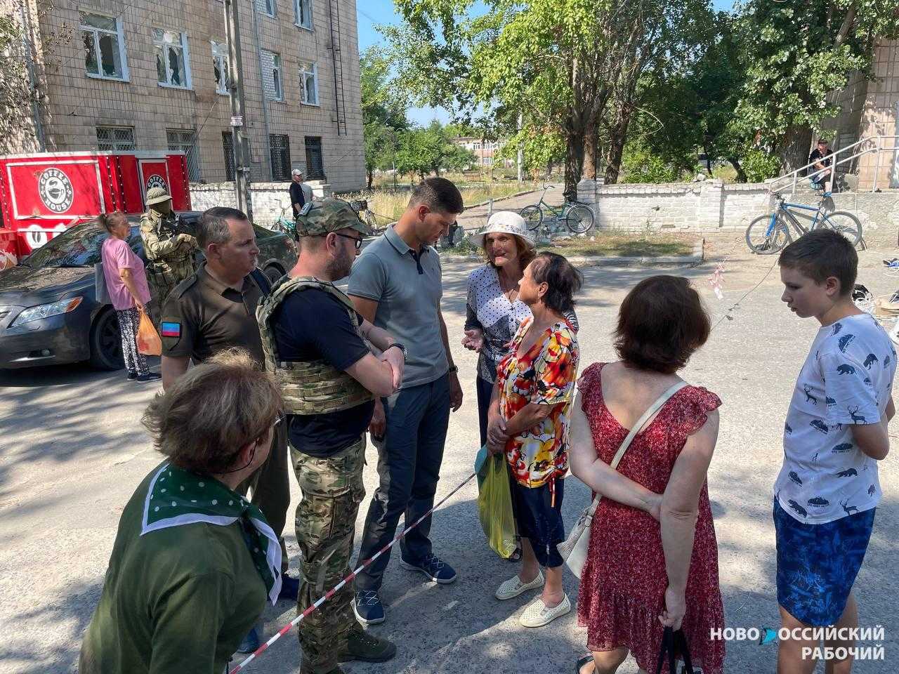 Депутат Госдумы Сергей Алтухов продолжает гуманитарную миссию в Рубежном