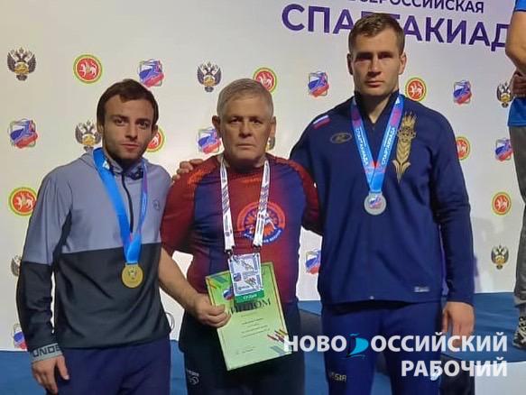 Новороссийские борцы привезли командное серебро со Всероссийской спартакиады