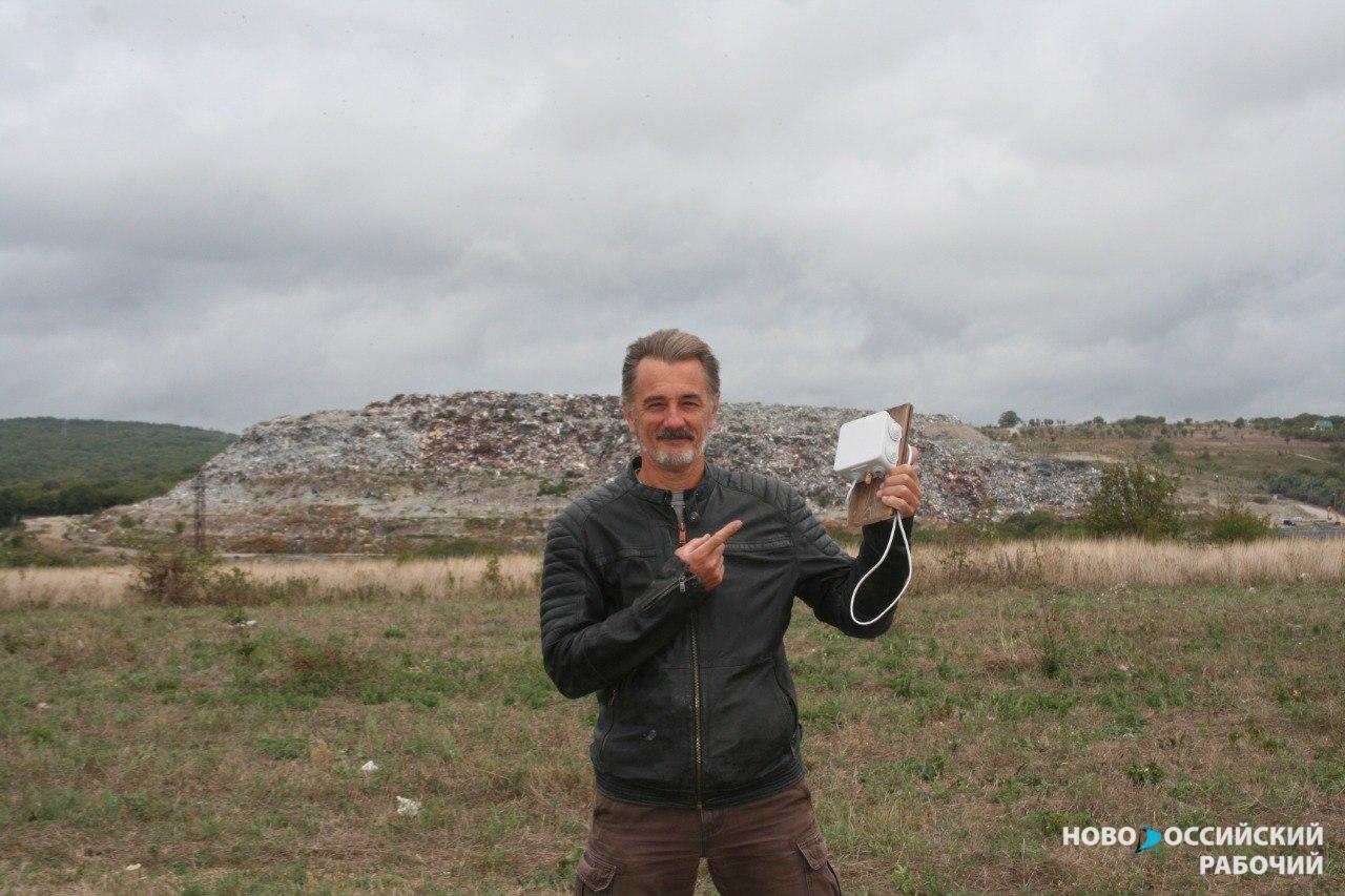 В Новороссийске жители сами купили и устанавливают датчики чистоты воздуха