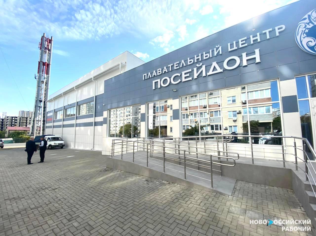 В Новороссийске заканчивается строительство водного центра «Посейдон». Как там внутри?