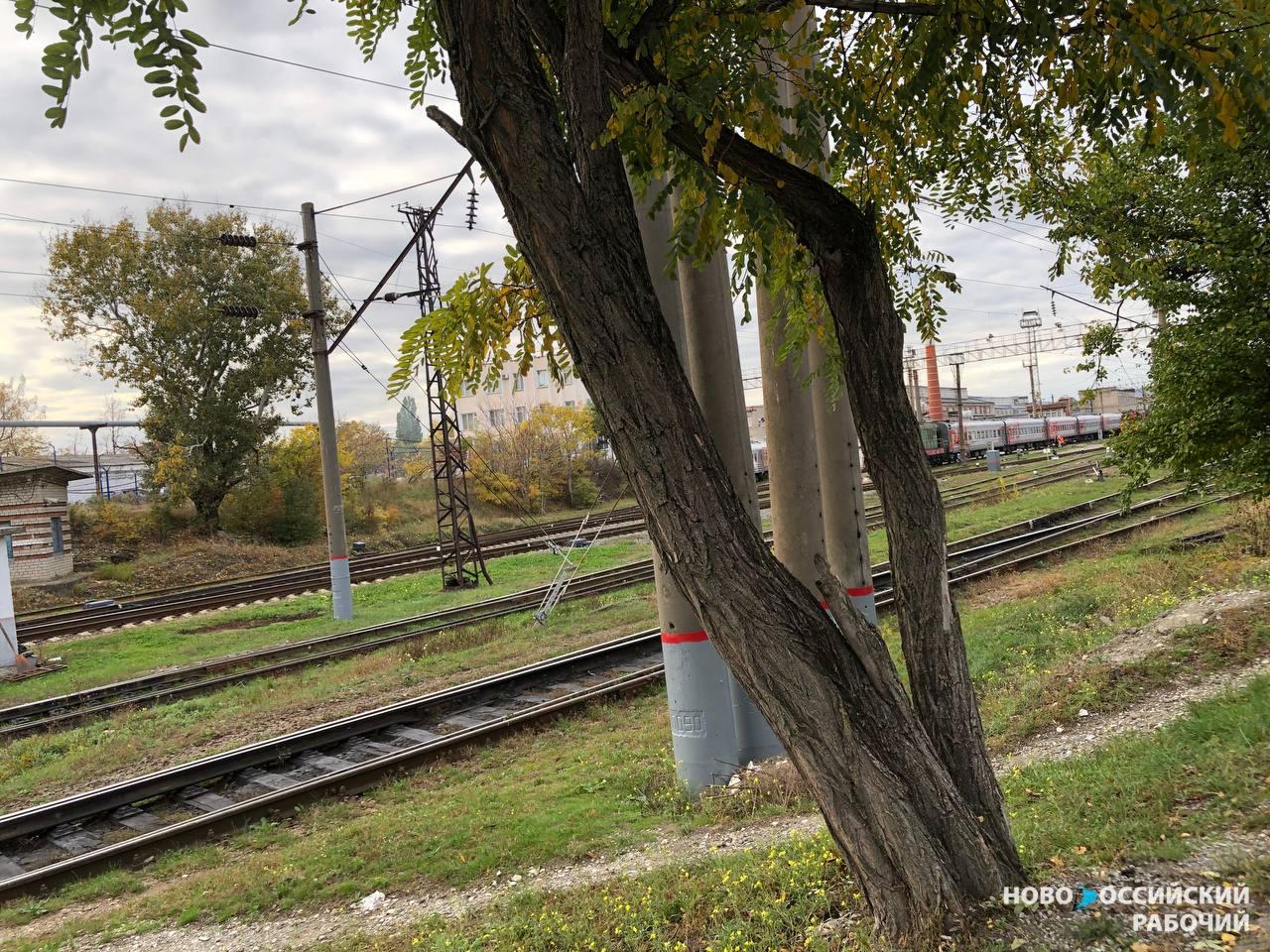 Электропоезд, который шел в Новороссийск,  мог не дойти до станции назначения