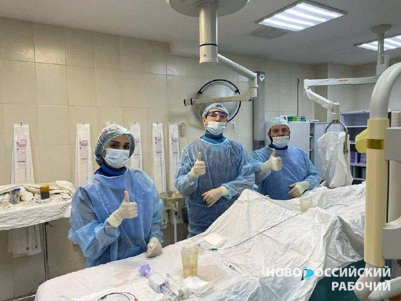 В Новороссийске прооперировали пациентку и удалили тромб из головного мозга