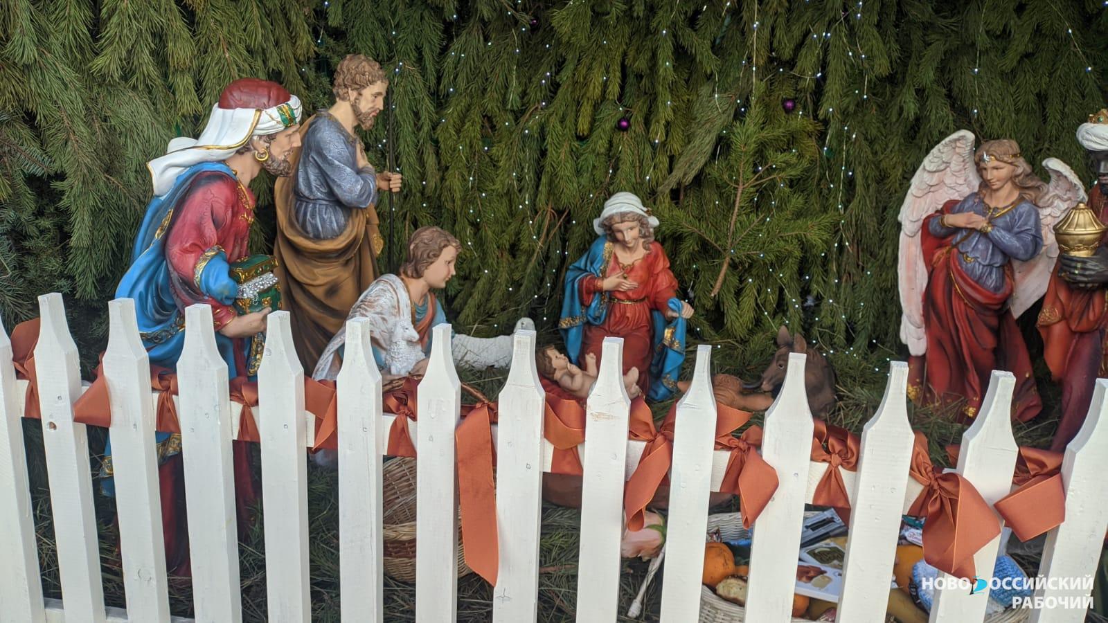 В Новороссийске отмечают один из самых главных христианских праздников Рождество Христово