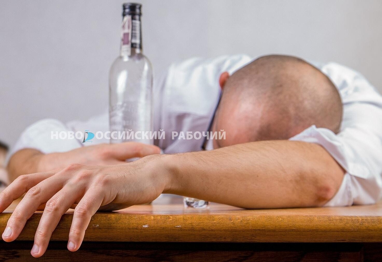 В Новороссийске умер мужчина от отравления метиловым спиртом