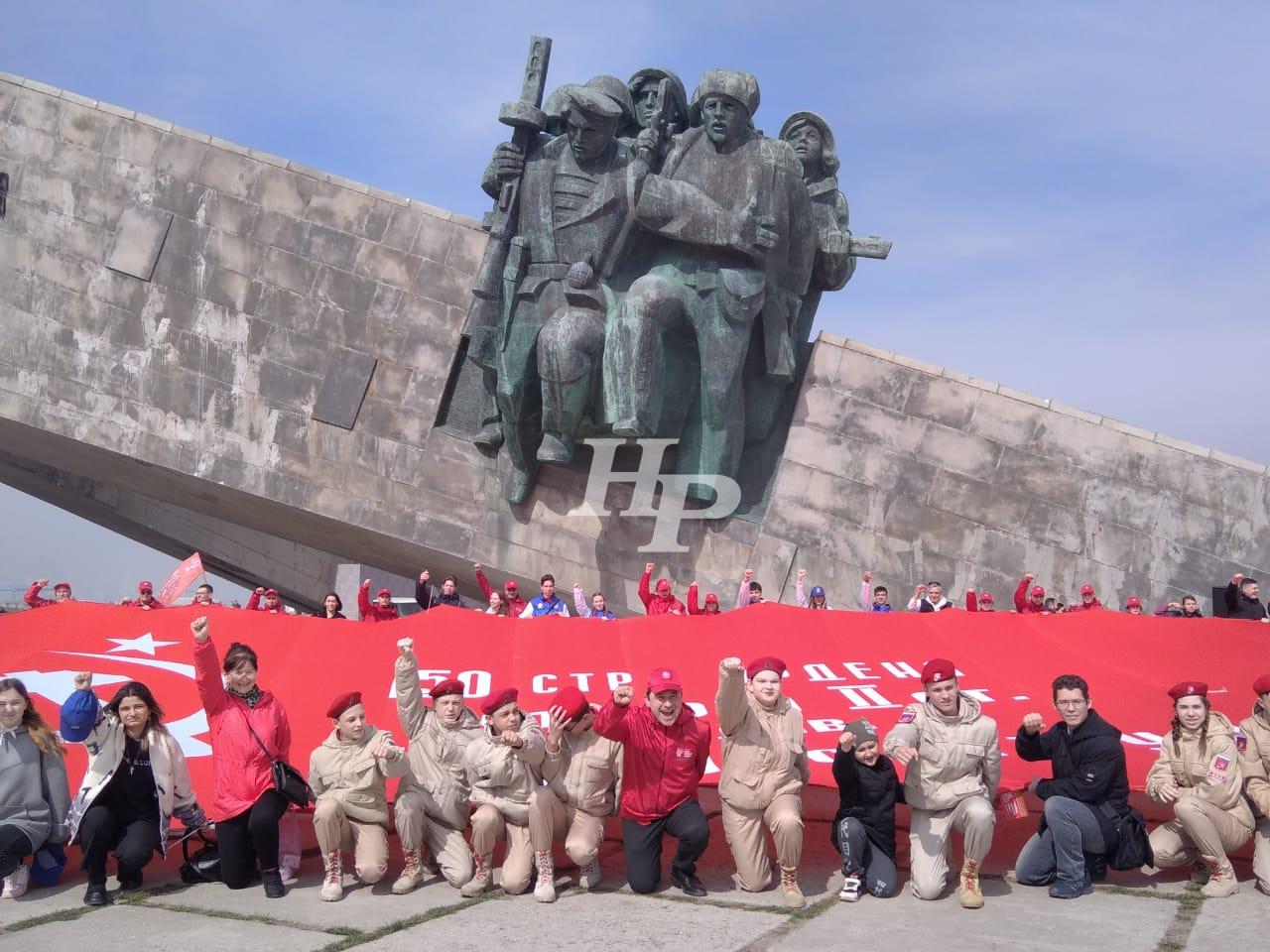 Новороссийск принял Знамя Победы, которое эстафетой примут 110 городов