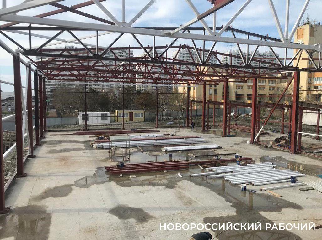 Строительство зала единоборств в Новороссийске отстаёт от графика на 1,5 месяца