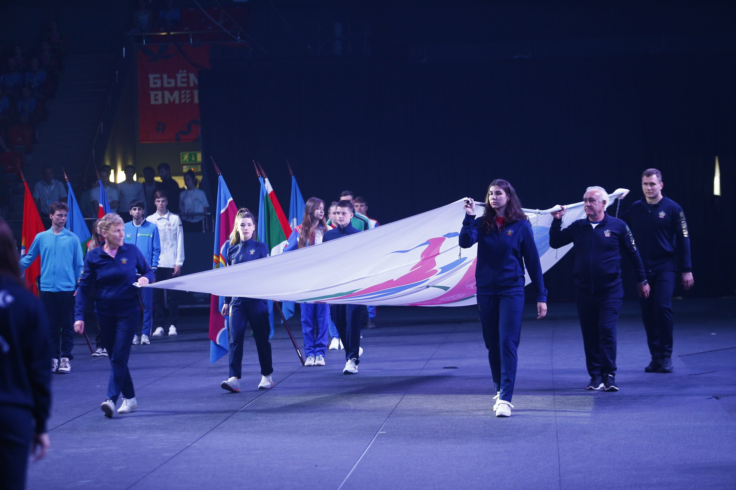 Новороссиец Александр Головин стал факелоносцем на открытии  «Олимпийских игр Кубани»