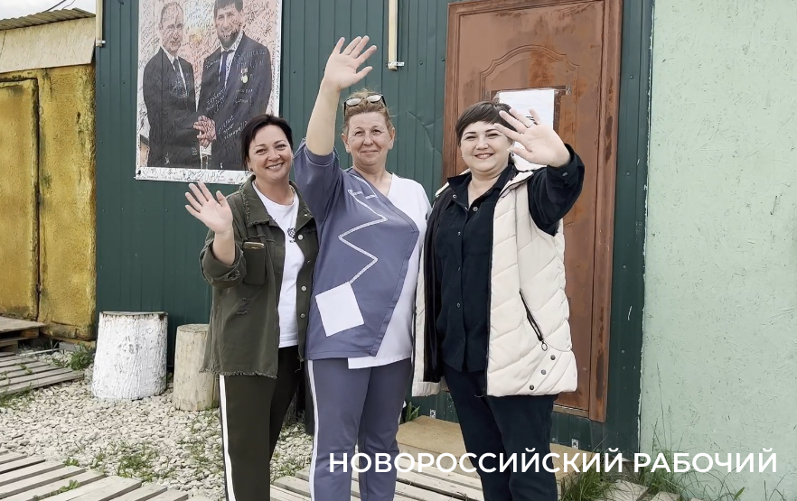 Под Новороссийском женщины из батальона «Варенички» организовали солдатский привал (видео)