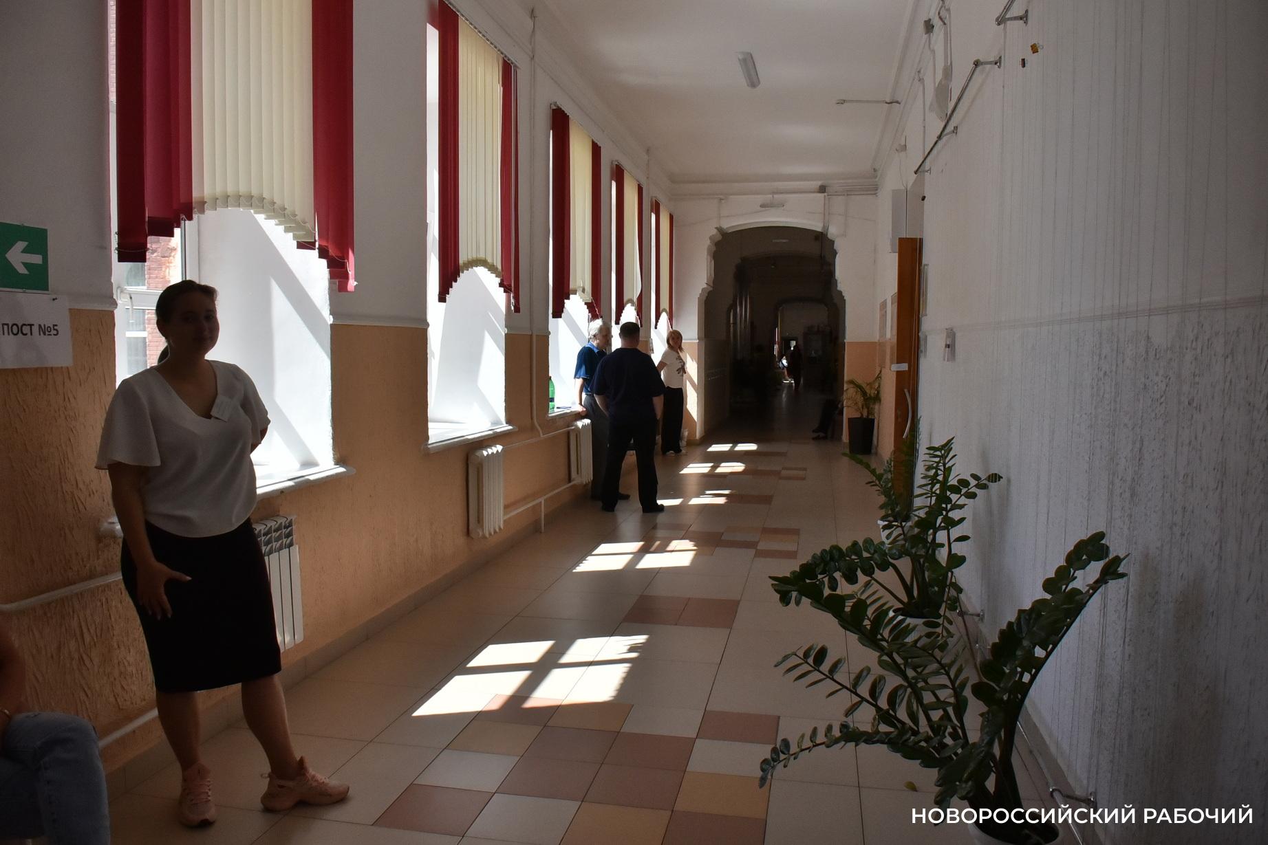 В Новороссийских школах идёт набор в десятые классы. Кого не возьмут?