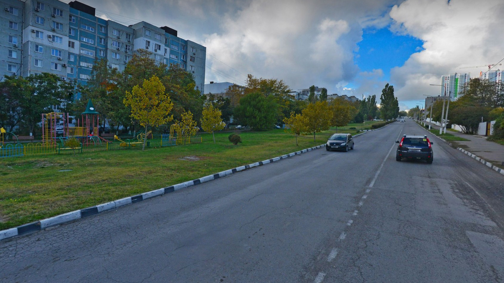 Ремонт тротуара на улице Новороссийска будет идти поэтапно 3 года