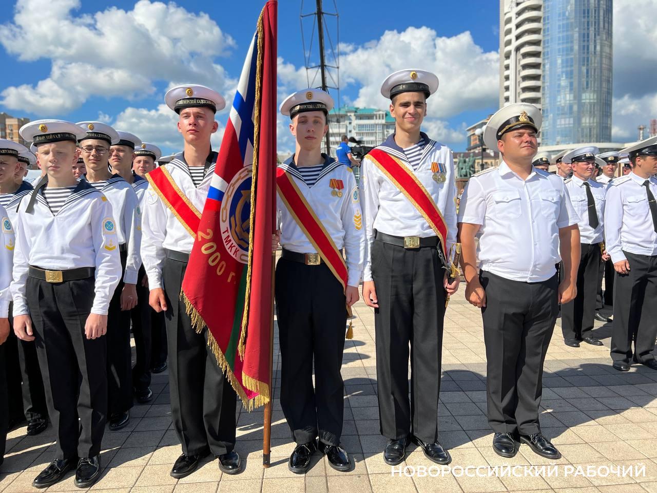 Новороссийцы принимают поздравления с Днем военно-морского флота!