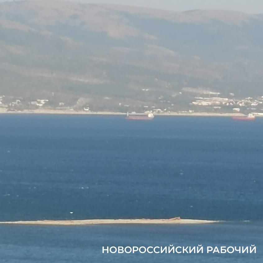 Вблизи Новороссийска опустел загадочный остров Суджук, который кто-то хотел застроить