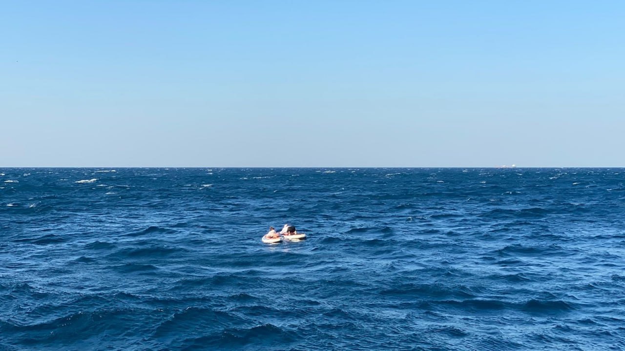 В окрестностях Новороссийска понесло в море двух женщин на сапах