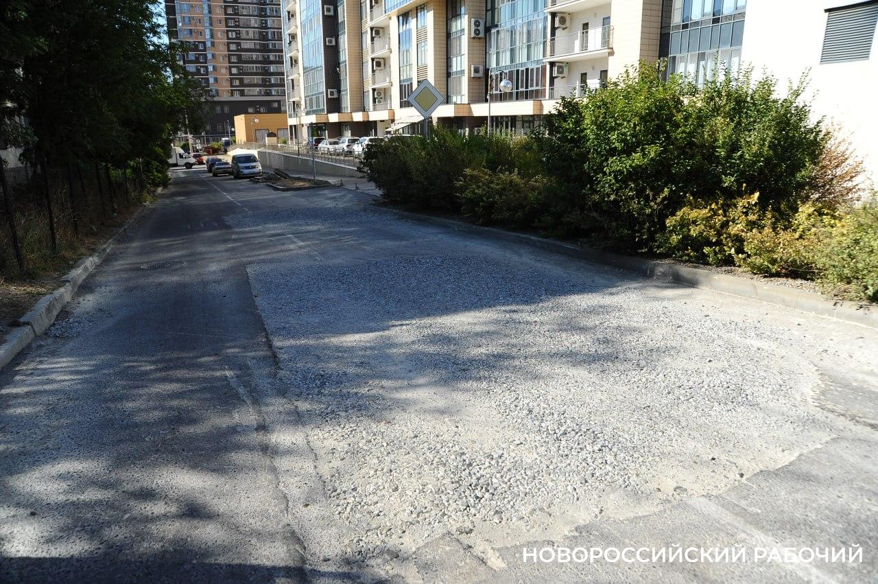 В Новороссийске «перепахали» улицу Шевченко, а теперь стало ясно, когда ремонт