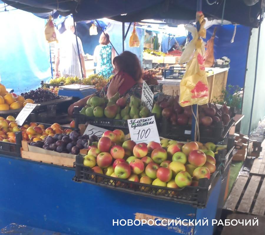 На рынках Новороссийска продаются «авакады» и нектарины со вкусом «манги»