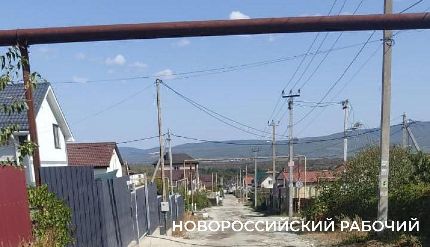 В пригородах Новороссийска нашлись два ничейных водопровода