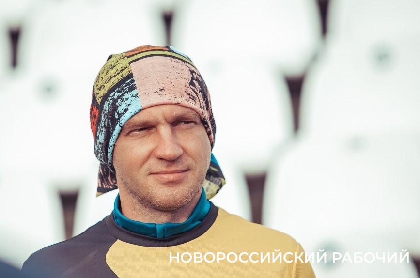 Житель Новороссийска «закольцевал» горные тропы вокруг города и подарил 80-километровый маршрут себе на день рождения