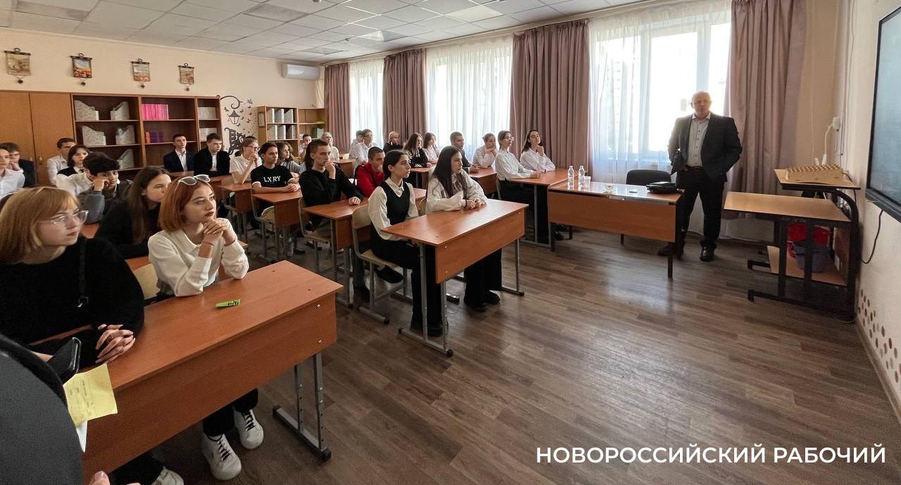 В Новороссийске мастер-классы для старшеклассников провели работодатели