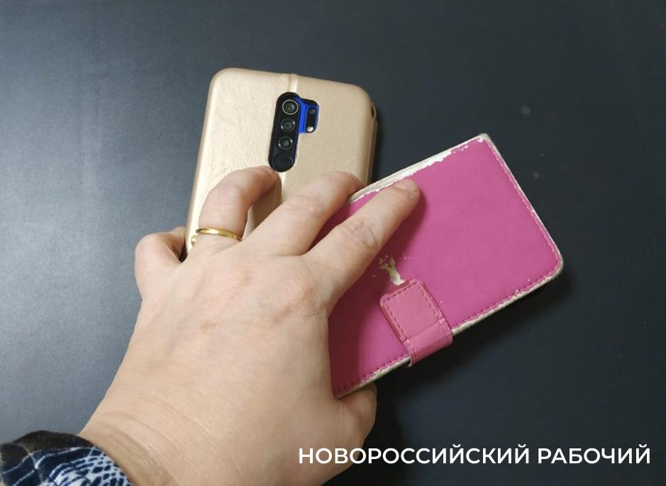 В Новороссийске женщина в гостях обокрала выпившего хозяина