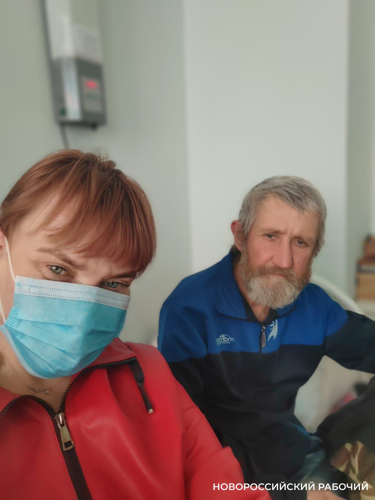Бродяга, спасенный два года назад под Новороссийском, излечился от туберкулеза и получил паспорт. Благодаря неравнодушным людям. А вам слабо?