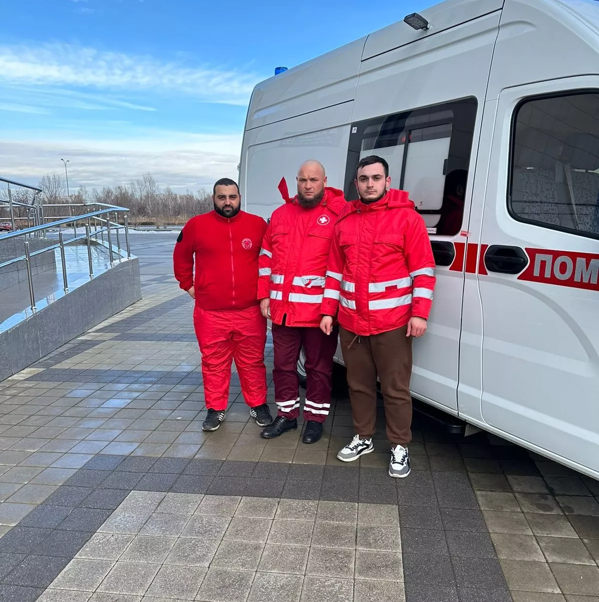 В Новороссийск передали три новых машины скорой помощи – Новости  Новороссийска